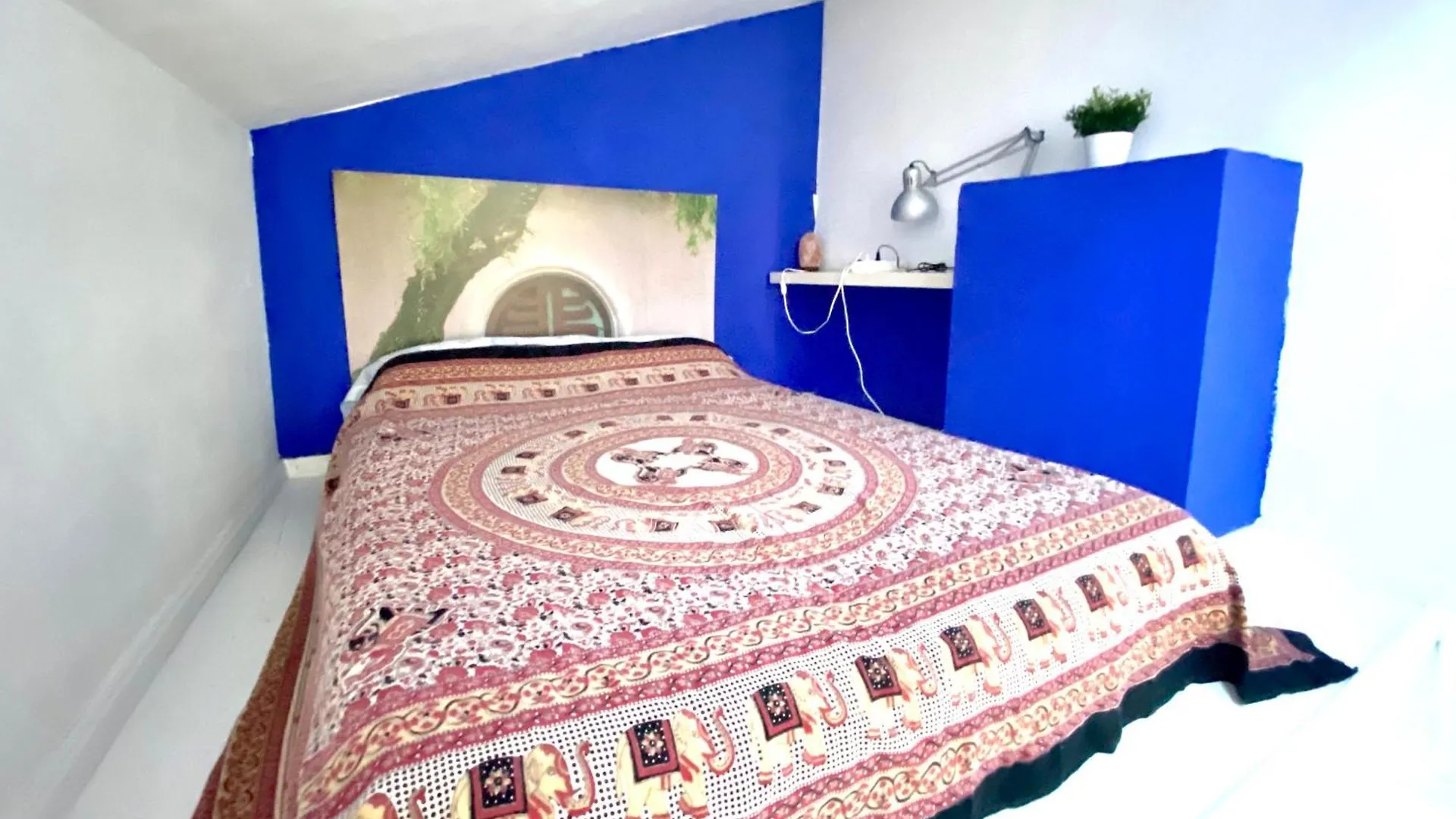 Apartamentos Babel location